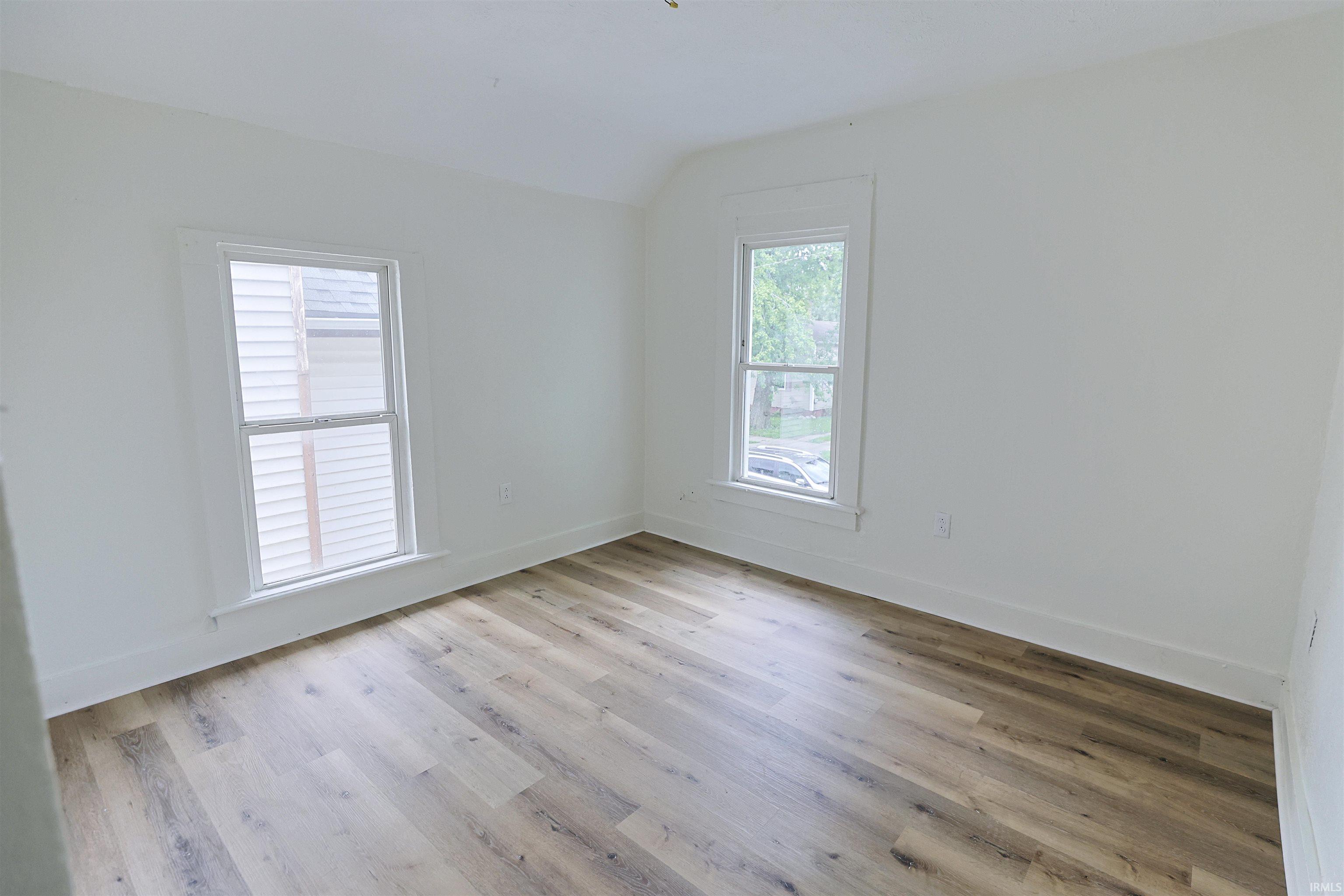 209 E 6th Street Mishawaka IN 46544