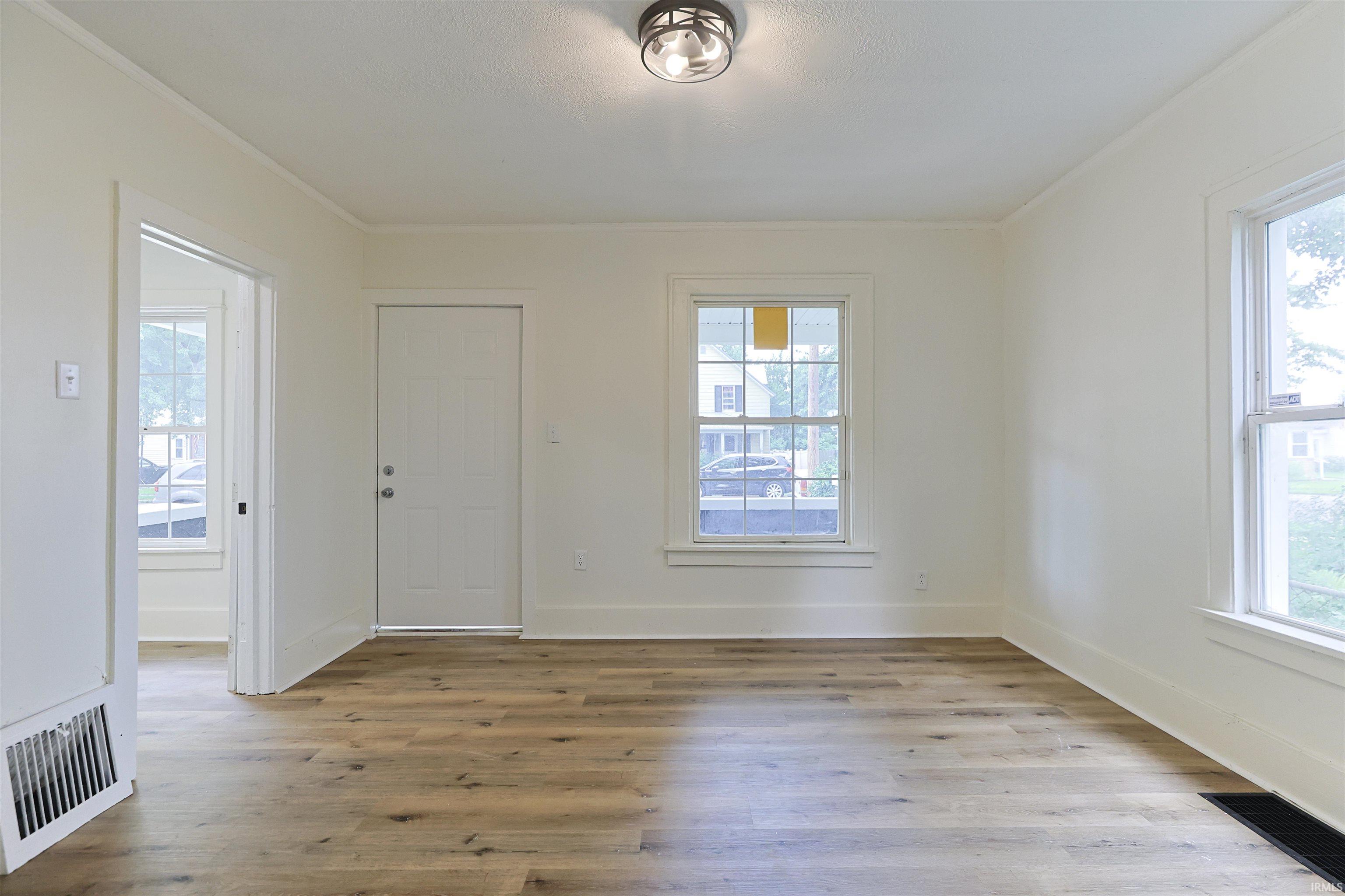 209 E 6th Street Mishawaka IN 46544