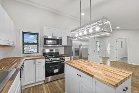 208 N Main Street Kempton IN 46049