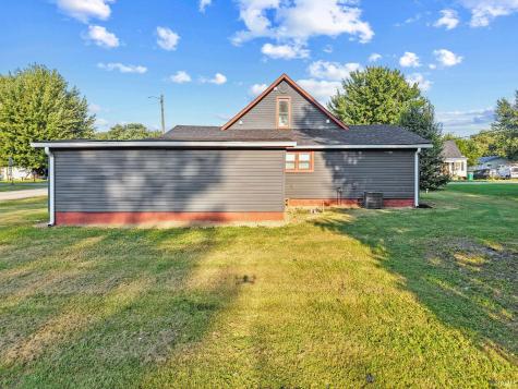208 N Main Street Kempton IN 46049