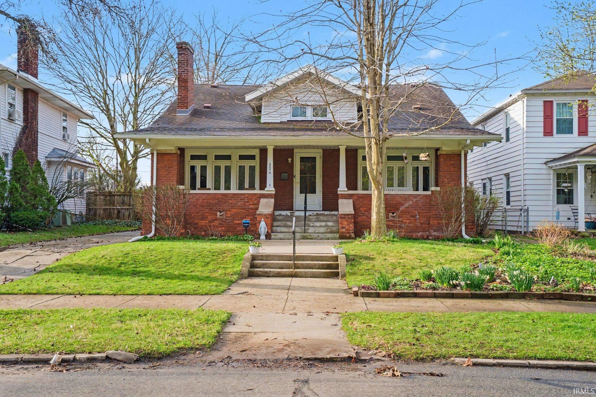 226 Parkovash Avenue South Bend IN 46617