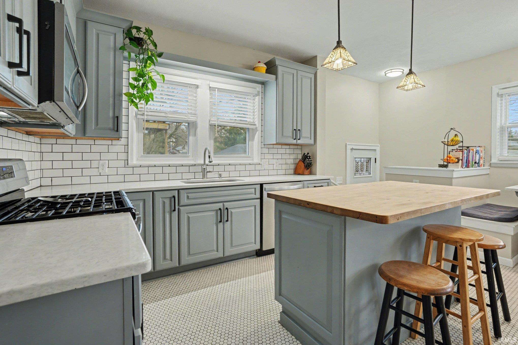 226 Parkovash Avenue South Bend IN 46617