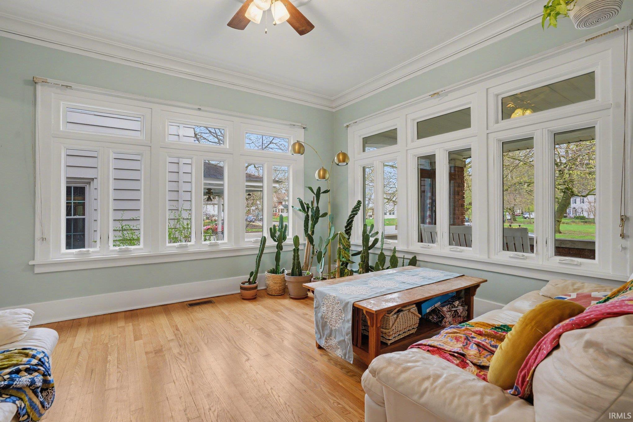 226 Parkovash Avenue South Bend IN 46617
