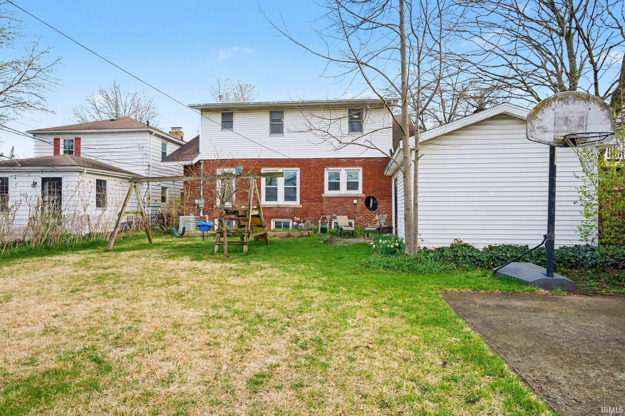 226 Parkovash Avenue South Bend IN 46617