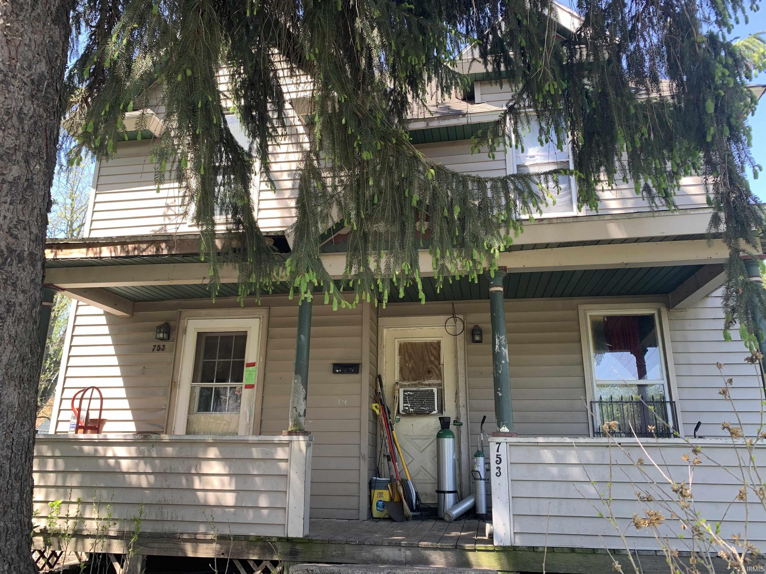 753 Cleveland Avenue South Bend IN 46628