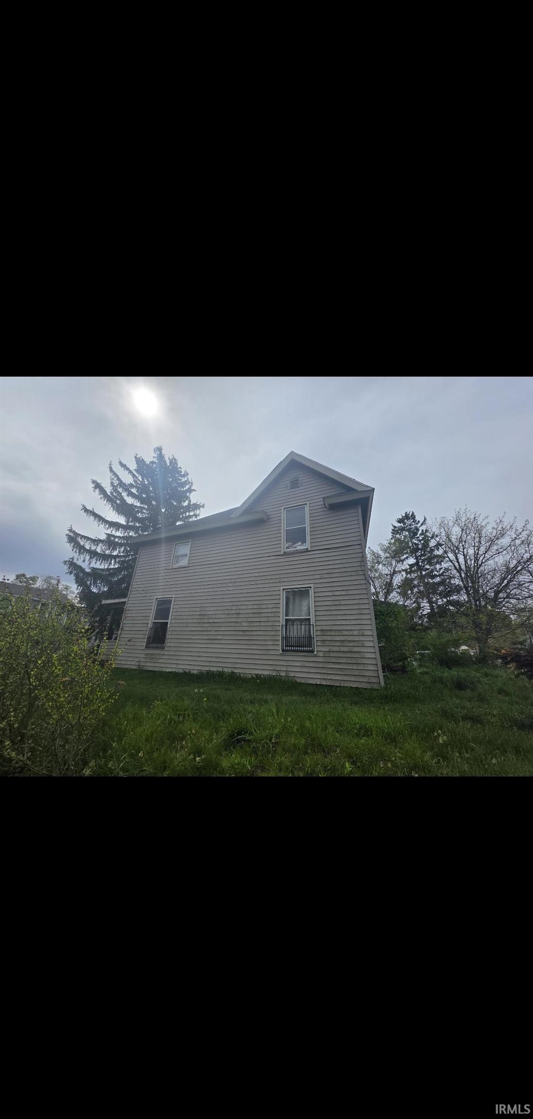 753 Cleveland Avenue South Bend IN 46628