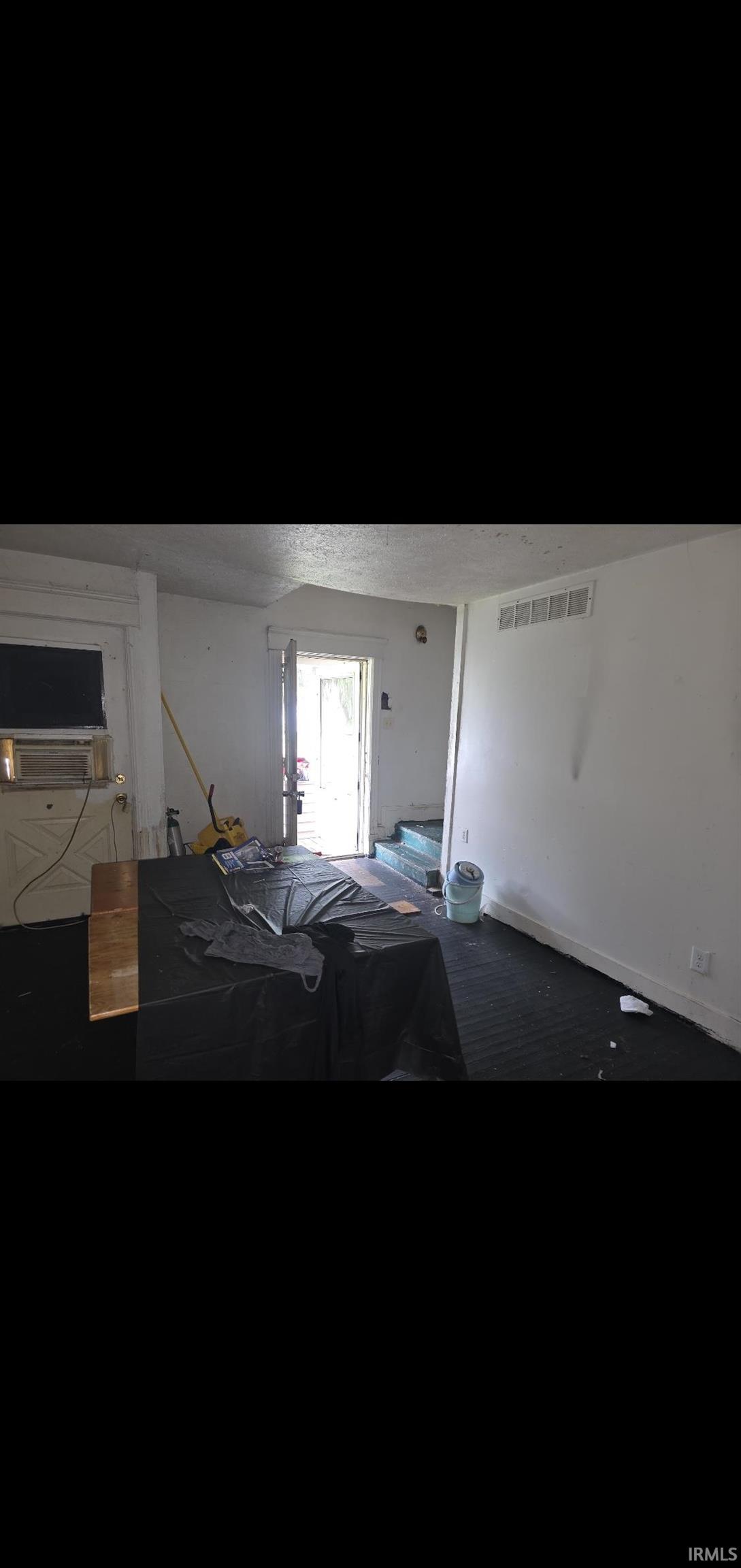 753 Cleveland Avenue South Bend IN 46628