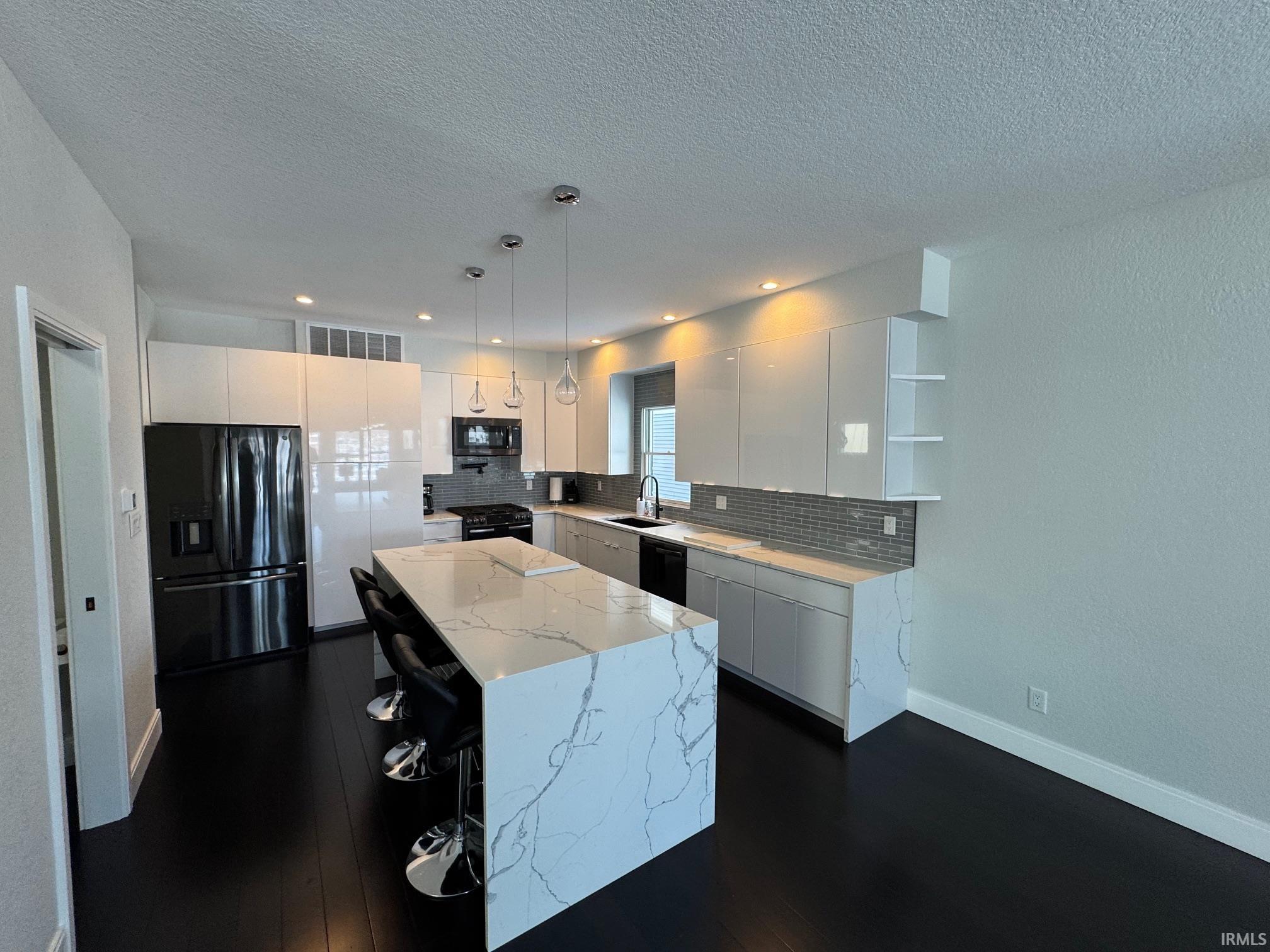 2131 Boulevard Street Rochester IN 46975