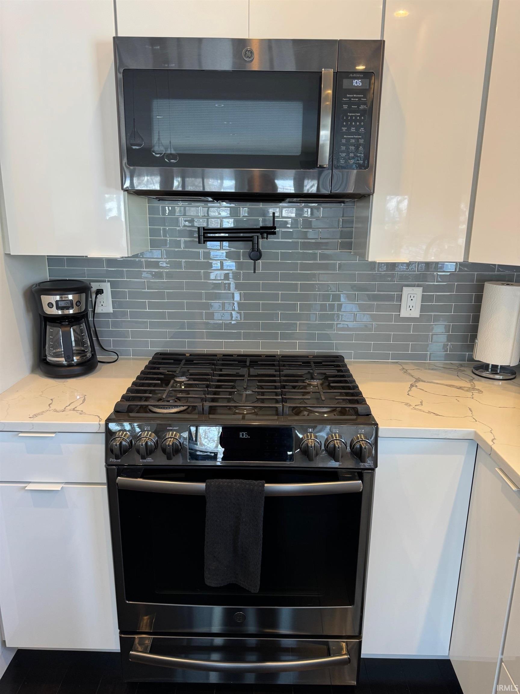 2131 Boulevard Street Rochester IN 46975