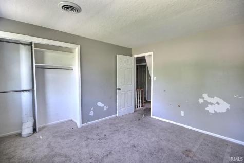 2404 Otsego Drive Fort Wayne IN 46825