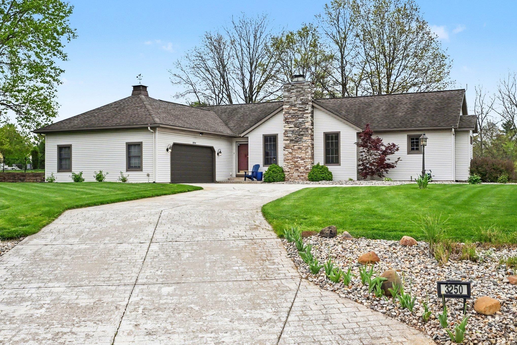 3250 N Ashford Court Warsaw IN 46582