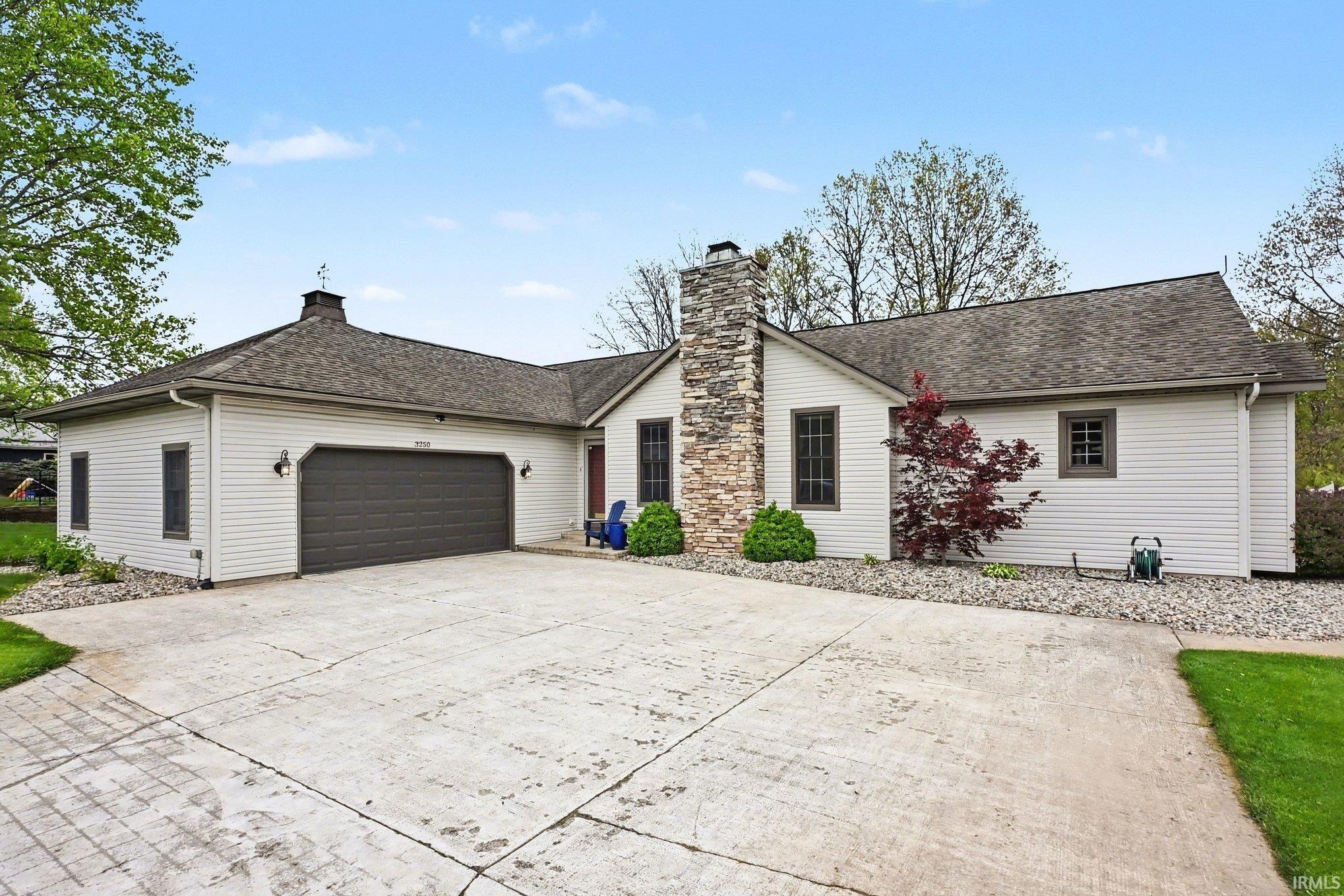 3250 N Ashford Court Warsaw IN 46582