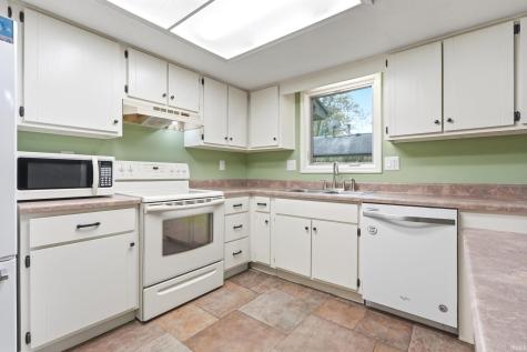7721 Westford Court Fort Wayne IN 46835