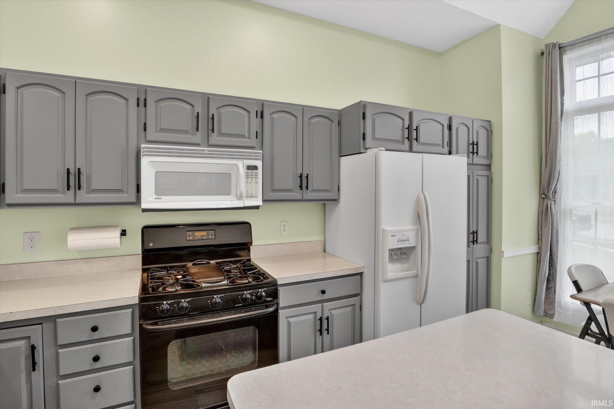 3221 W Wild Cherry Ridge Mishawaka IN 46544