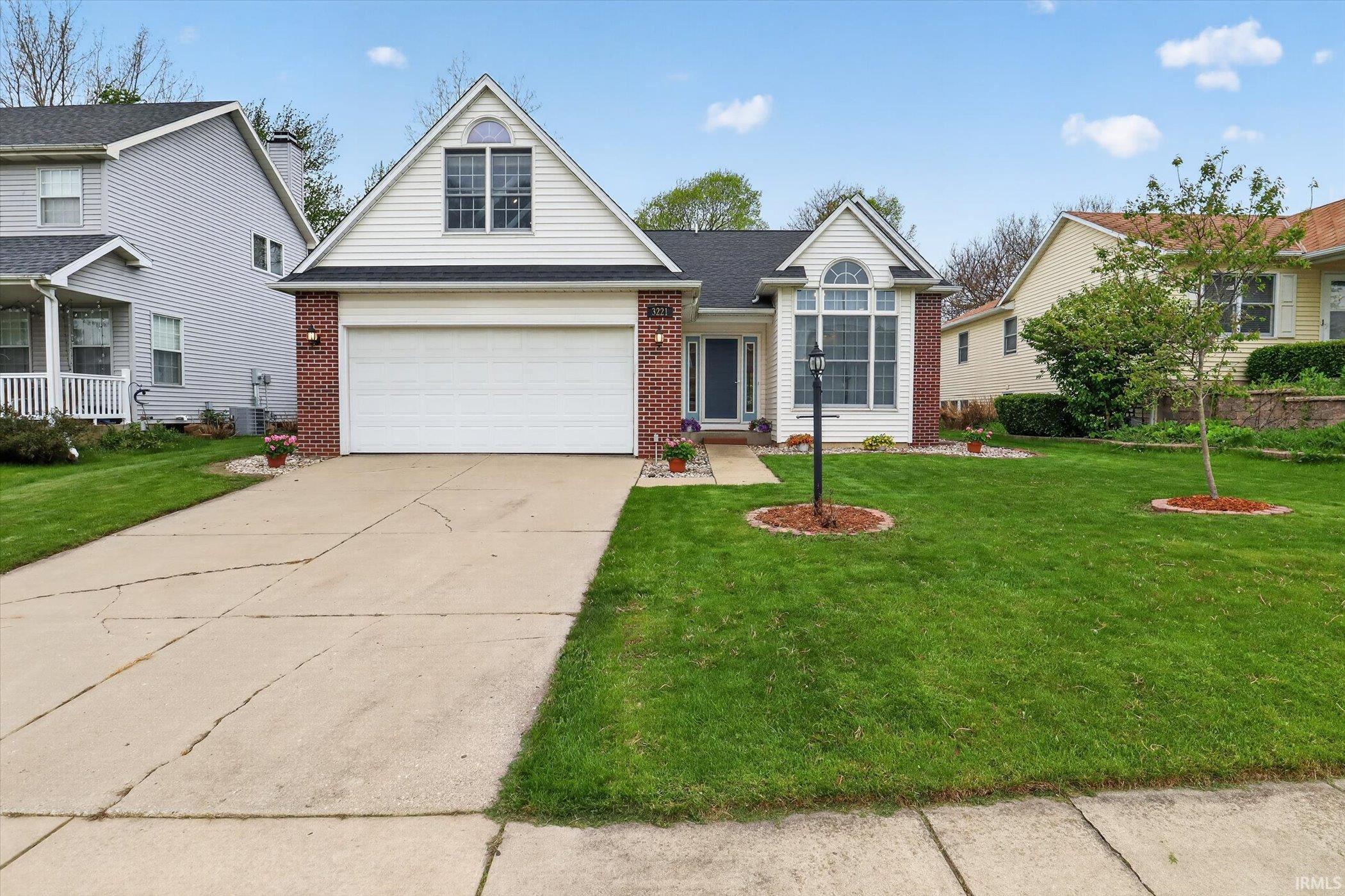 3221 W Wild Cherry Ridge Mishawaka IN 46544