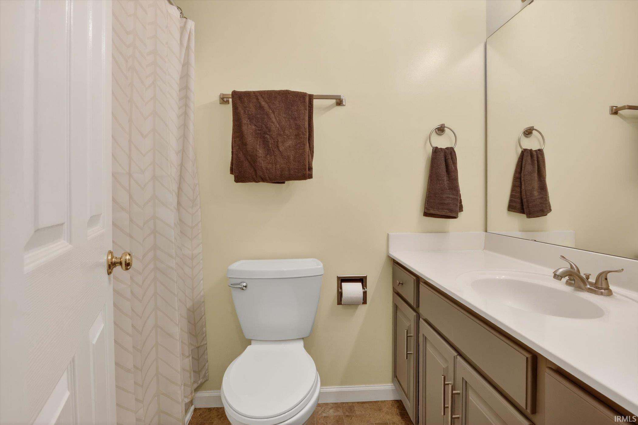 3221 W Wild Cherry Ridge Mishawaka IN 46544
