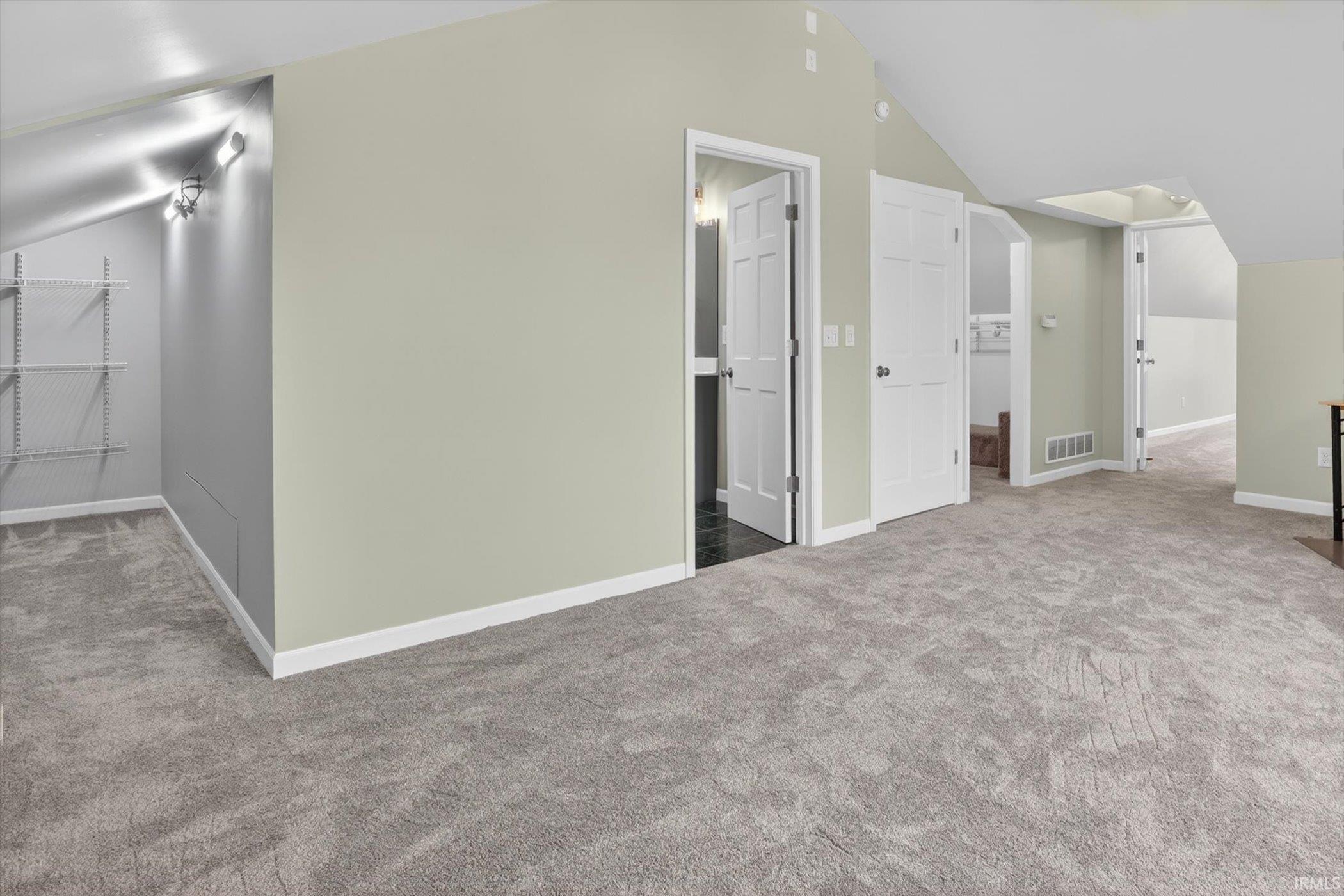 3221 W Wild Cherry Ridge Mishawaka IN 46544
