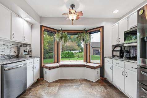 9022 S Bay Court New Haven IN 46774
