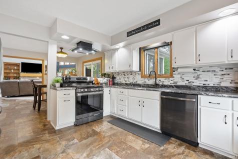 9022 S Bay Court New Haven IN 46774