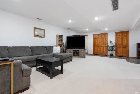 9022 S Bay Court New Haven IN 46774