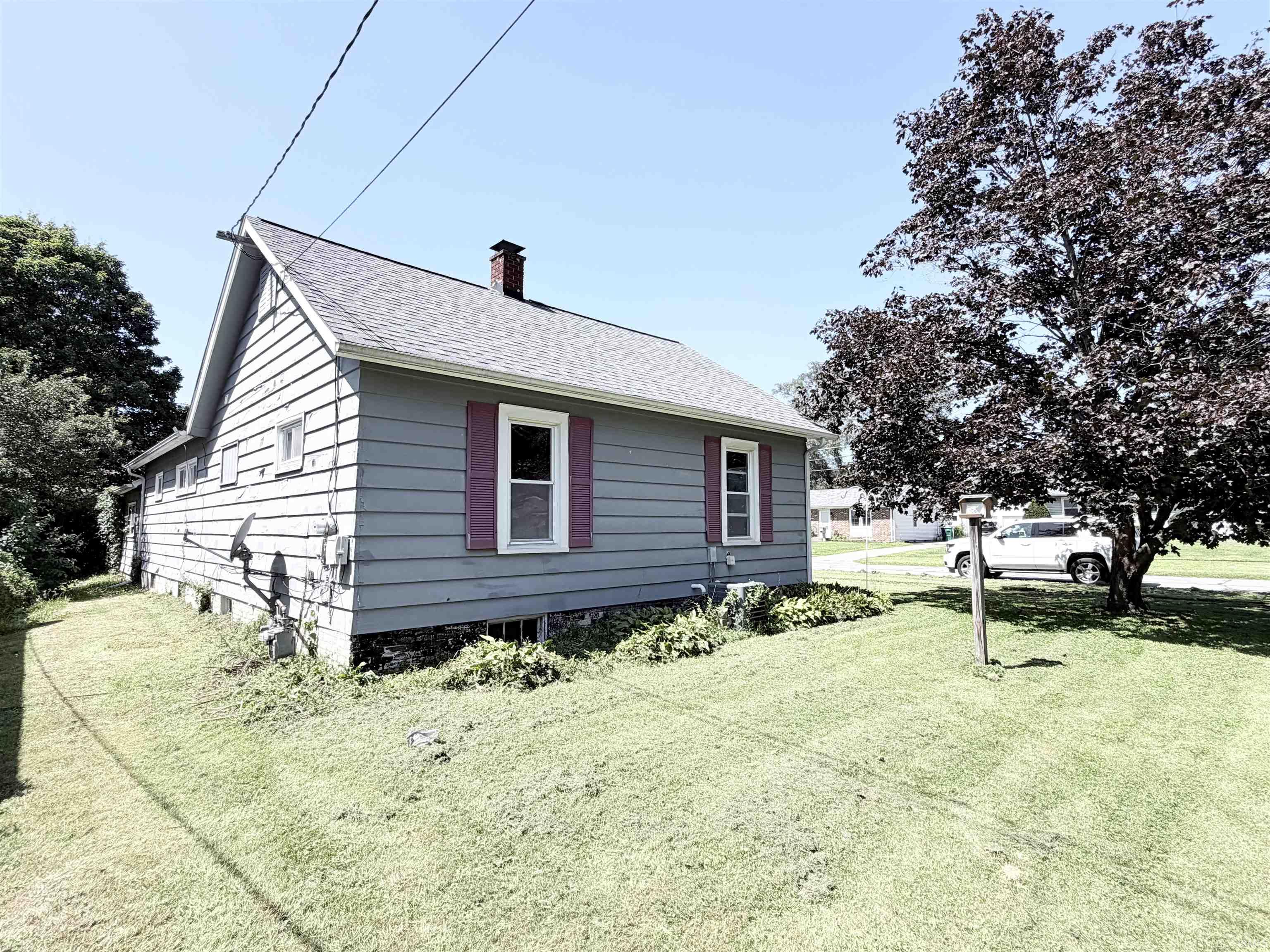 824 Ohio Street Laporte IN 46350