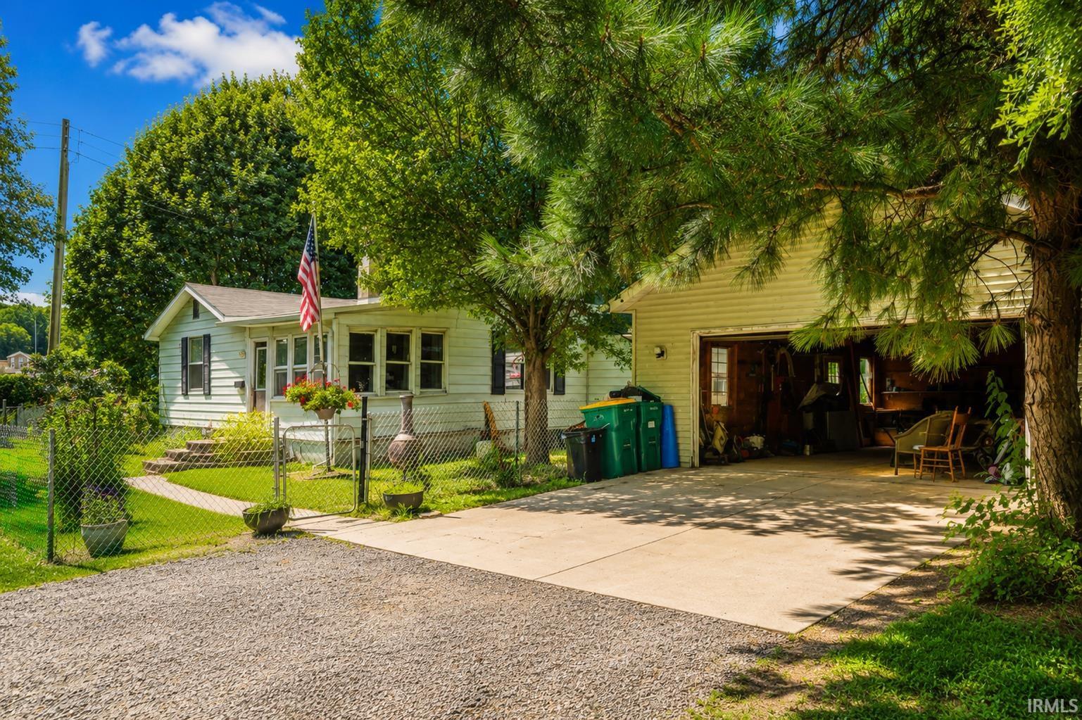 1501 Panama Street Mishawaka IN 46544