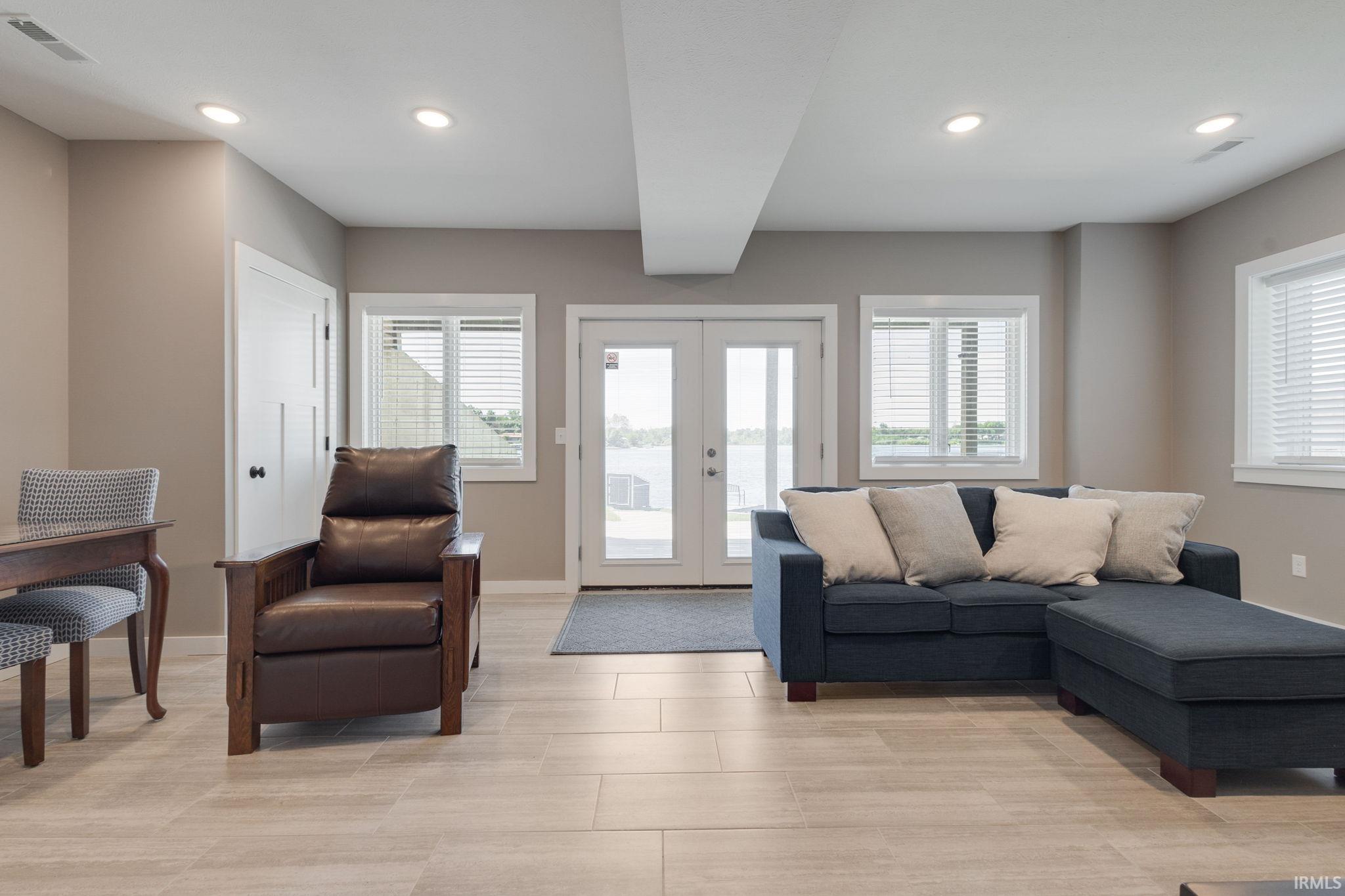 10566 Jefferson Road Osceola IN 46561