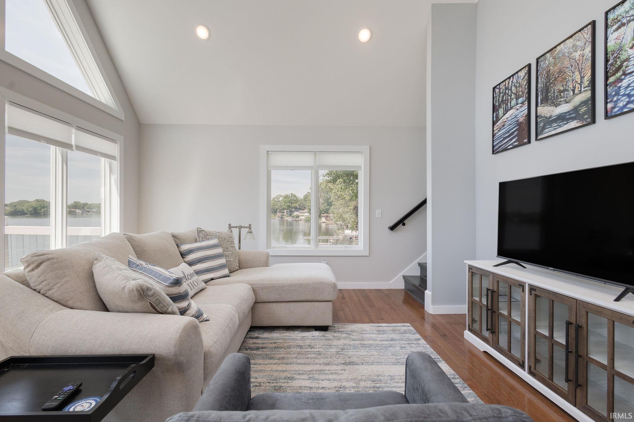 10566 Jefferson Road Osceola IN 46561