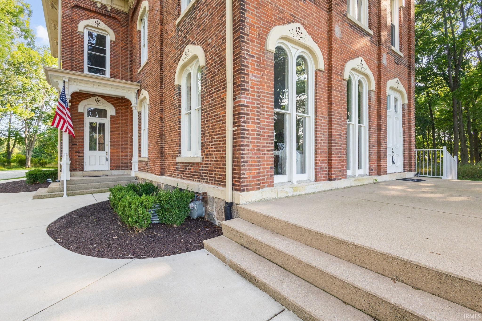 732 W Michigan Street New Carlisle IN 46552