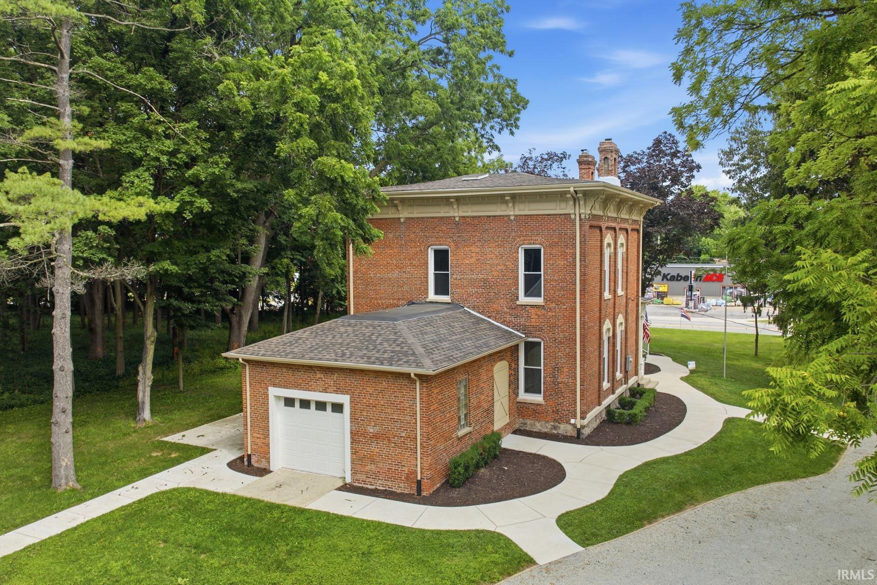 732 W Michigan Street New Carlisle IN 46552