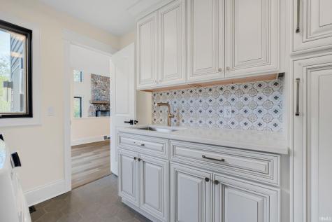 23551 In-4 Lakeville IN 46536