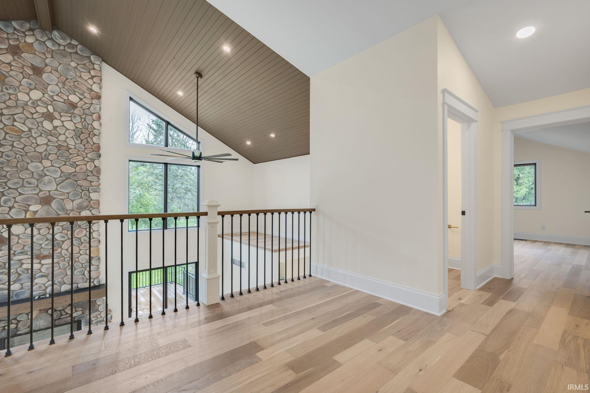23551 In-4 Lakeville IN 46536