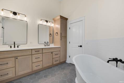 23551 In-4 Lakeville IN 46536