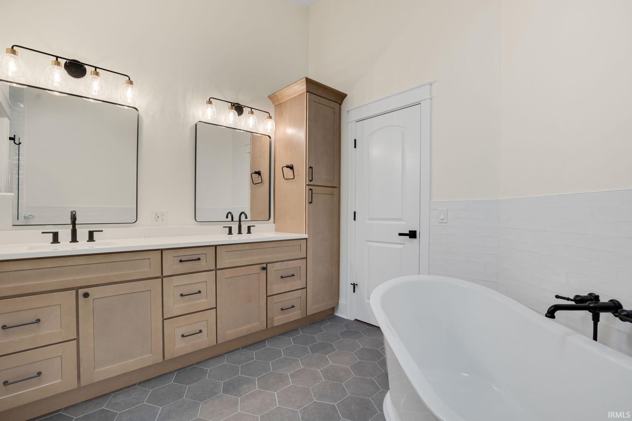 23551 In-4 Lakeville IN 46536