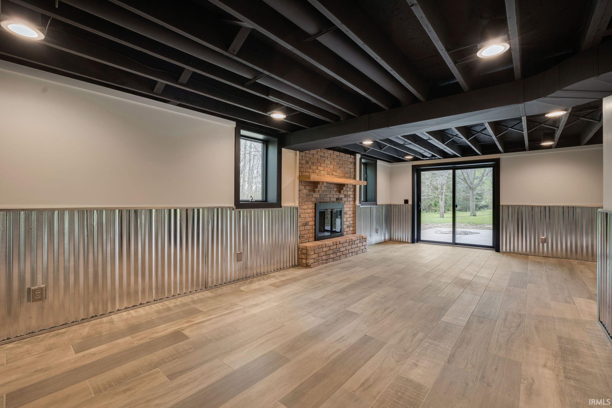 23551 In-4 Lakeville IN 46536