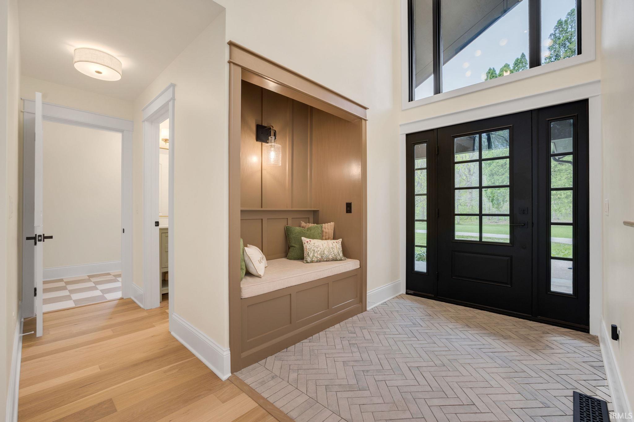 23551 In-4 Lakeville IN 46536