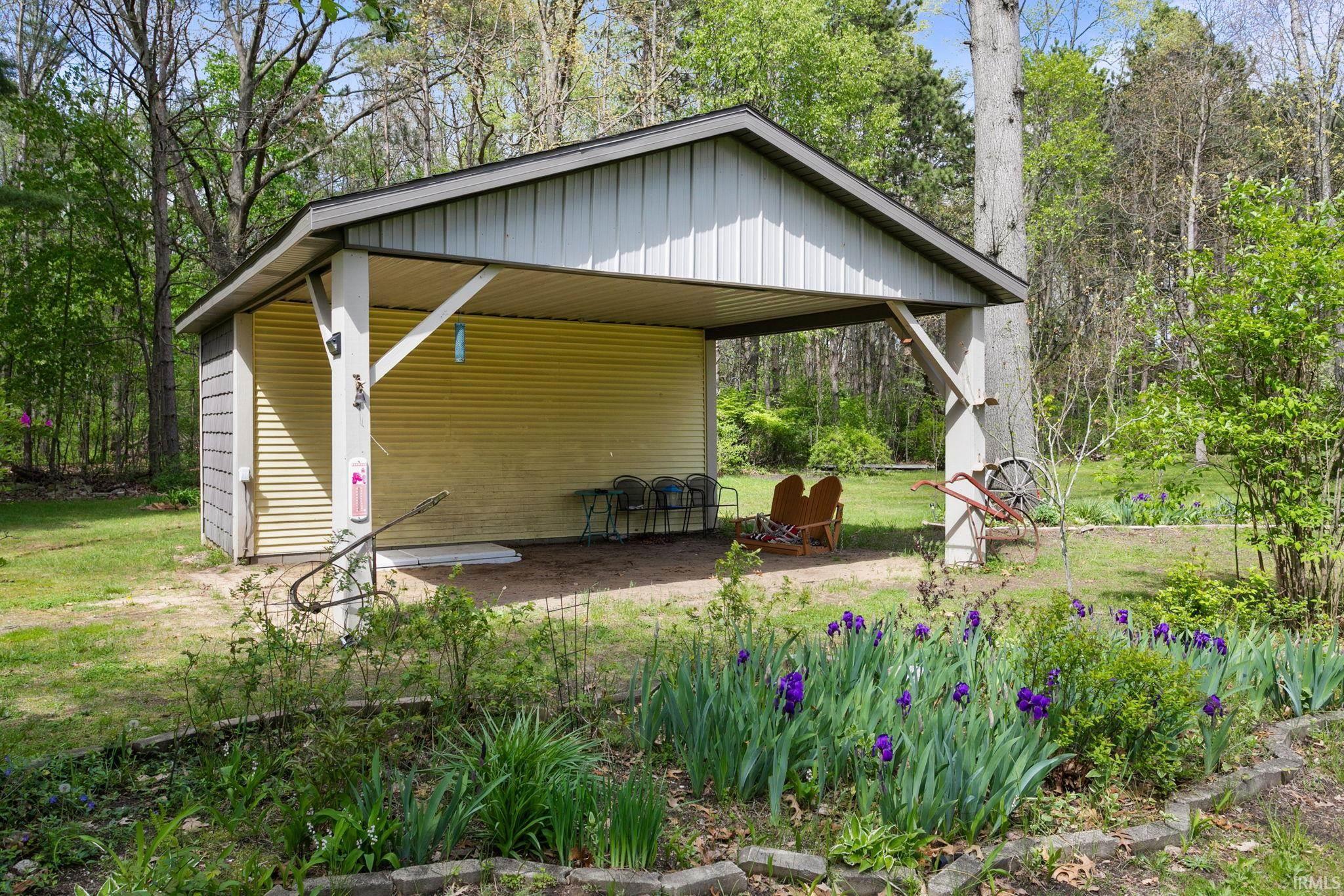 55960 Apple Road Osceola IN 46561