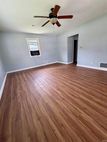 153 N East Street Rossville IN 46065