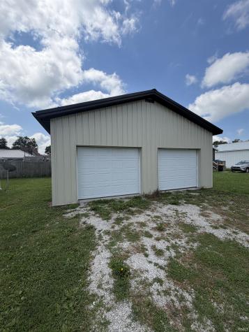 153 N East Street Rossville IN 46065
