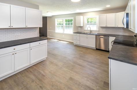 6301 E Oak Street Evansville IN 47715