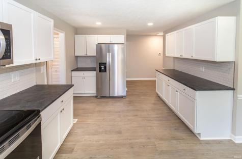 6301 E Oak Street Evansville IN 47715