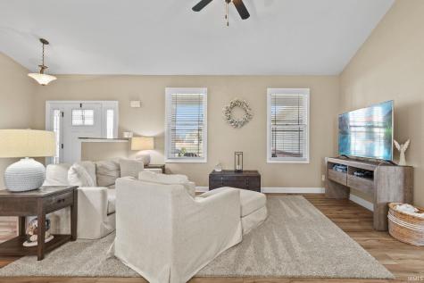 713 N Wild Pine Drive Yorktown IN 47396