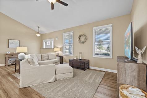 713 N Wild Pine Drive Yorktown IN 47396