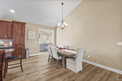 713 N Wild Pine Drive Yorktown IN 47396