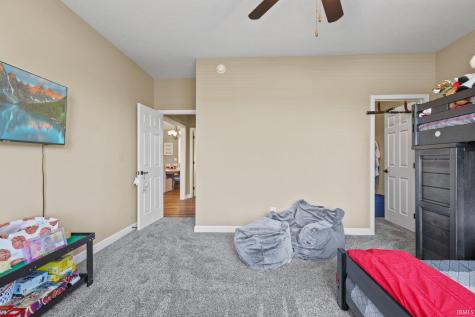 713 N Wild Pine Drive Yorktown IN 47396