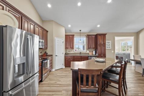 713 N Wild Pine Drive Yorktown IN 47396