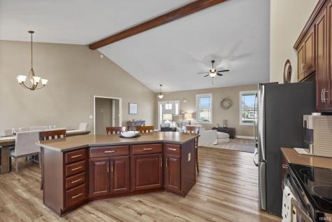 713 N Wild Pine Drive Yorktown IN 47396
