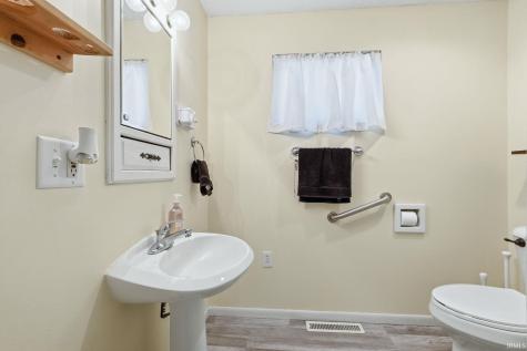 101 Wolcott Street Wolcottville IN 46795