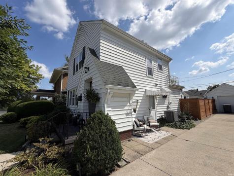 1607 Cherokee Road Fort Wayne IN 46808