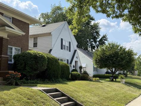 1607 Cherokee Road Fort Wayne IN 46808